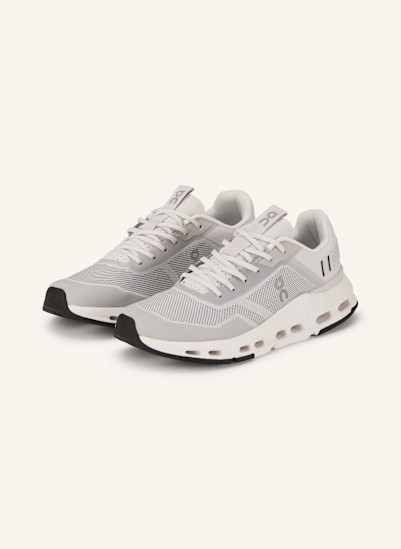 On Sneaker CLOUDNOVA FORM 2