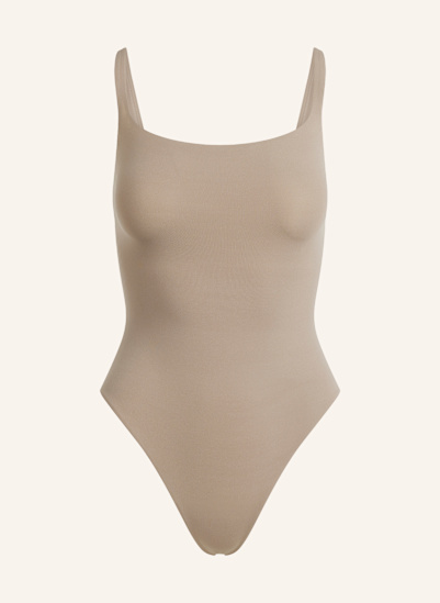 SKIMS String-Body FITS EVERYBODY