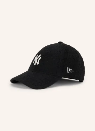 NEW ERA WINTER BORG 9FORTY® Cap