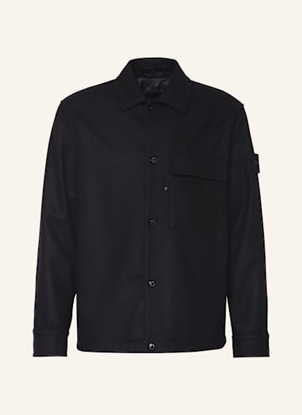 STONE ISLAND This versatile shirt in relaxed fit if perfect