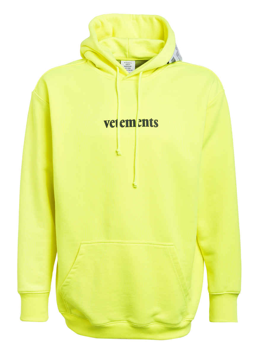 VETEMENTS Hoodie 550 €