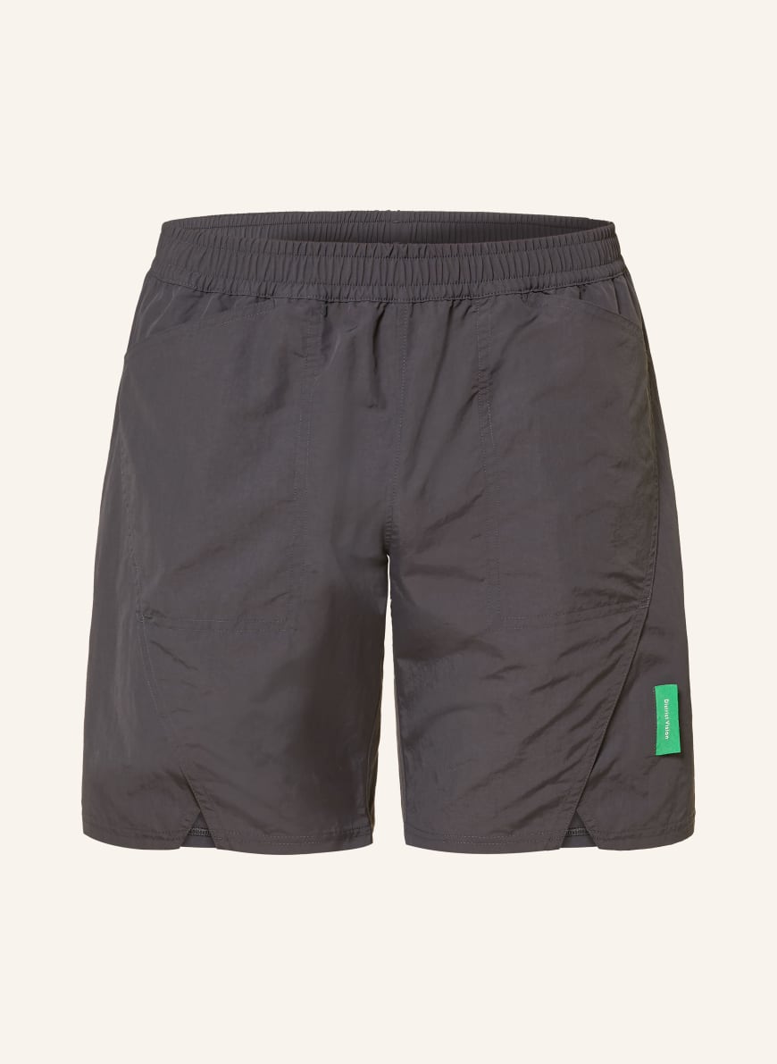 District Vision TASLAN Running Shorts in dark gray / green