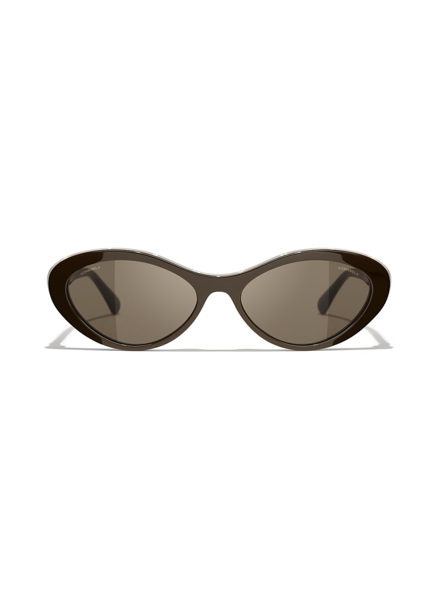 CHANEL Cat eye sunglasses in c622t6 black gold mirrored