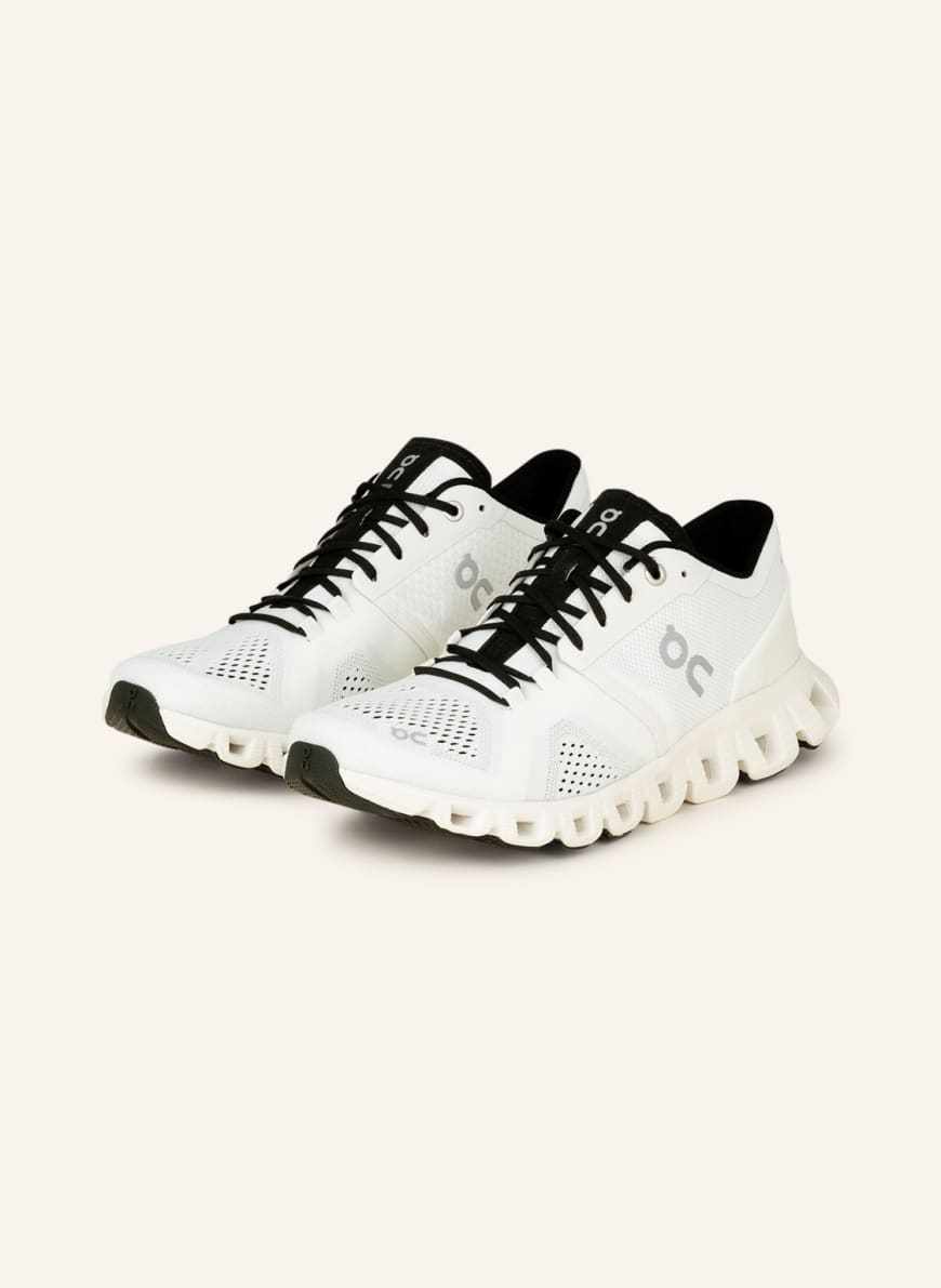 cloud x running trainers