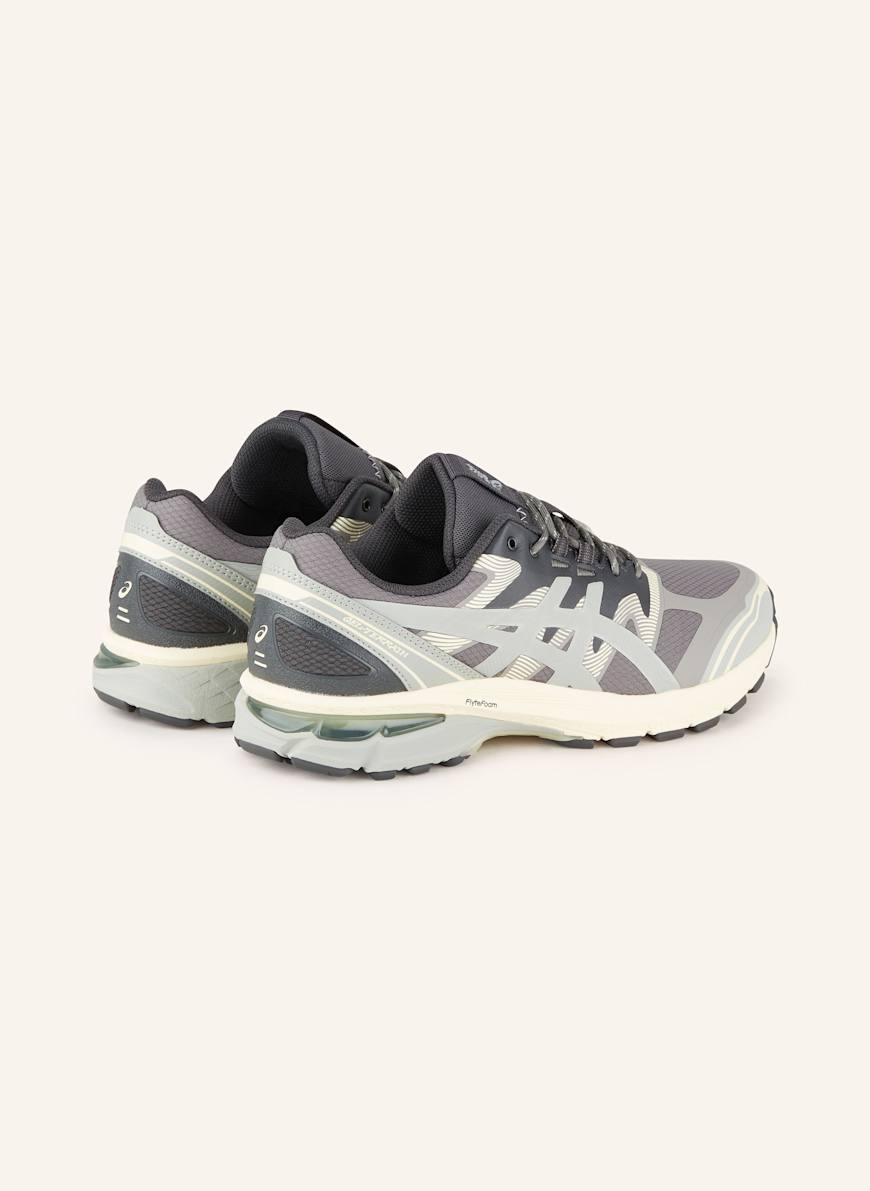 ASICS GEL TERRAIN sneakers in dark gray gray cream
