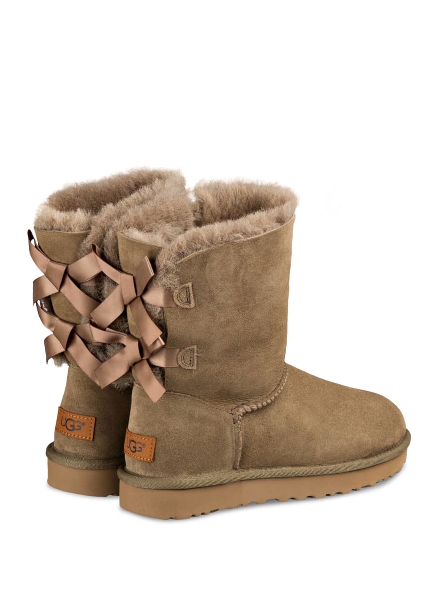 Ugg bailey deals bow ii fawn