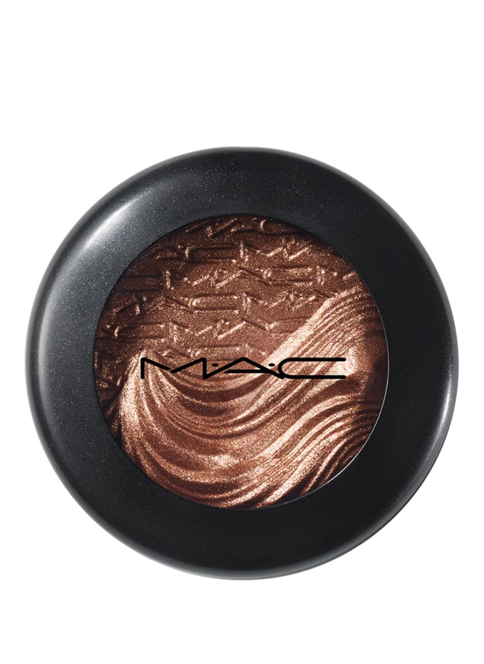 M.A.C EXTRA DIMENSION EYE SHADOW in fathoms deep