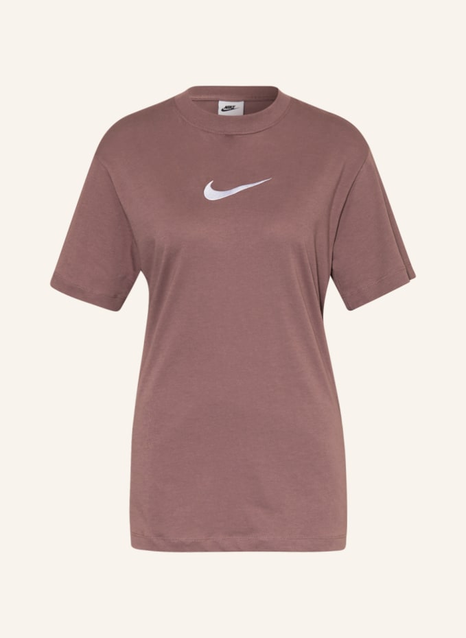 maroon nike t shirt