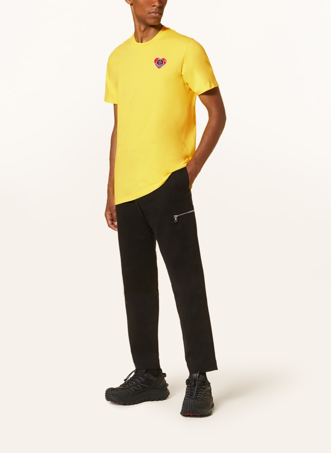 Black and yellow moncler t shirt online