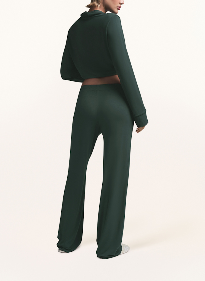 100270970116000_2_173262757635