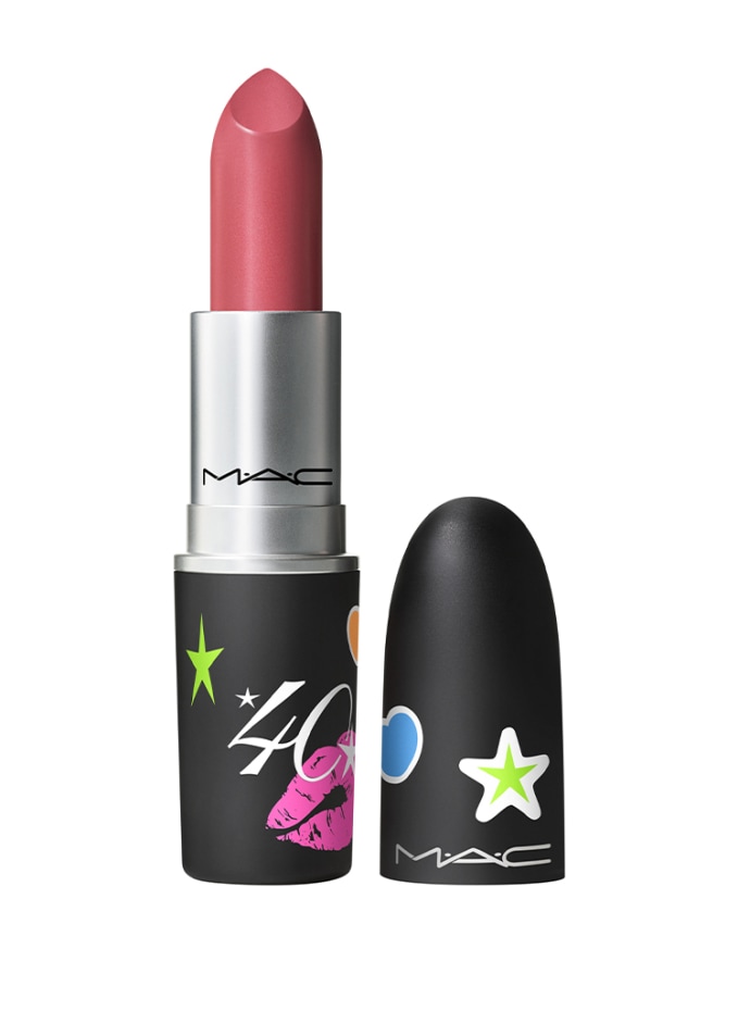 M.A.C CREMESHEEN LIPSTICK in hot gossip 