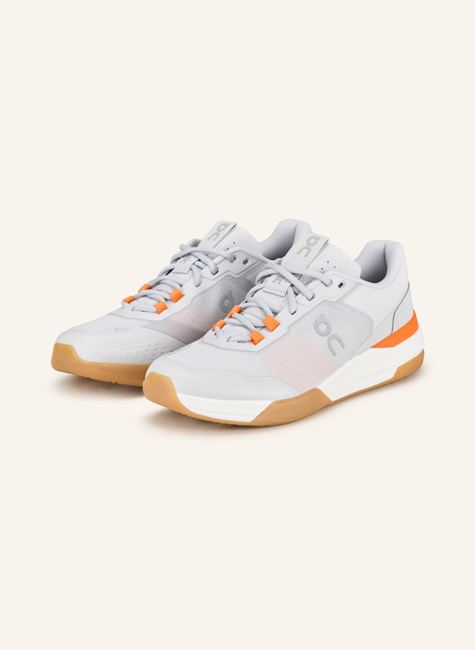 On THE ROGER ADVANTAGE PRO tennis shoes in white/ blue gray