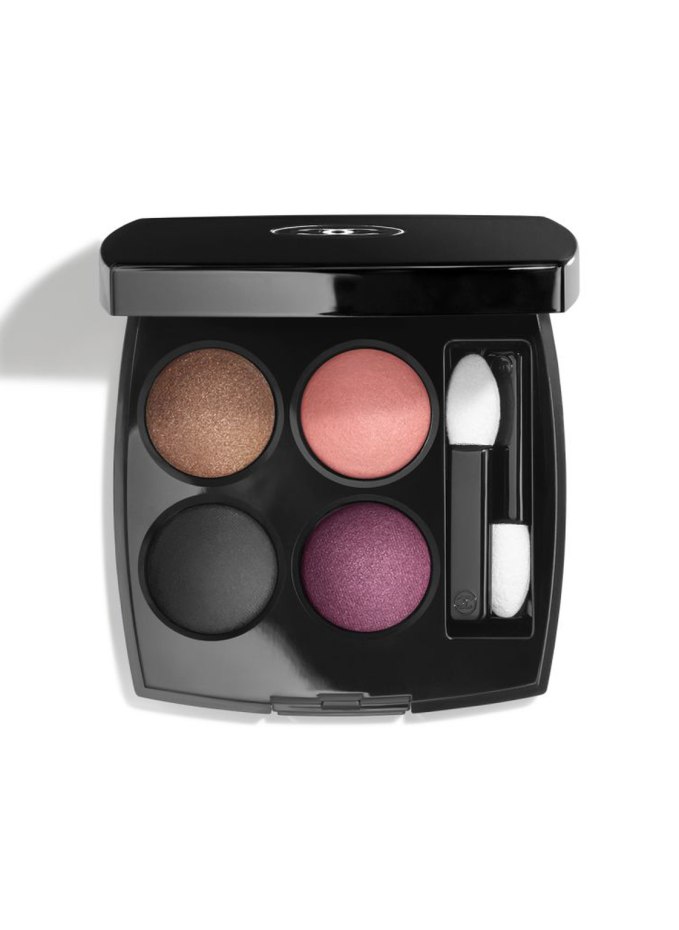 CHANEL LES 4 OMBRES in 202 tisse camelia