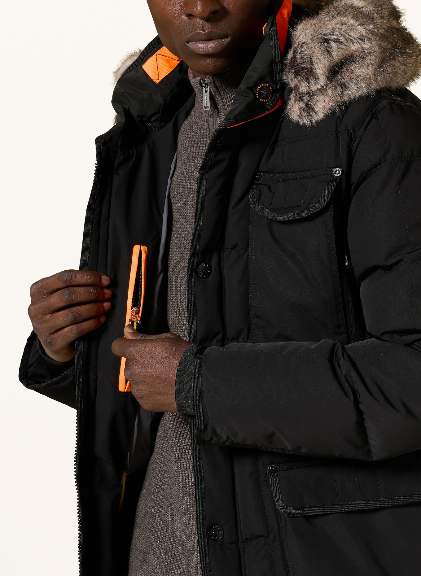 WELLENSTEYN Steppjacke MARVELLOUS mit Kunstpelz und SORONA® AURA-Isolierung: SCHWARZ