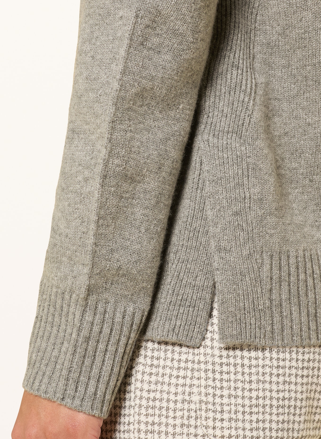 Juvia Pullover FABIA: GRAU