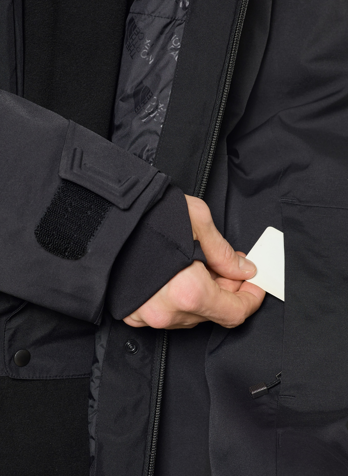 THE NORTH FACE Skijacke CHAKAL: SCHWARZ