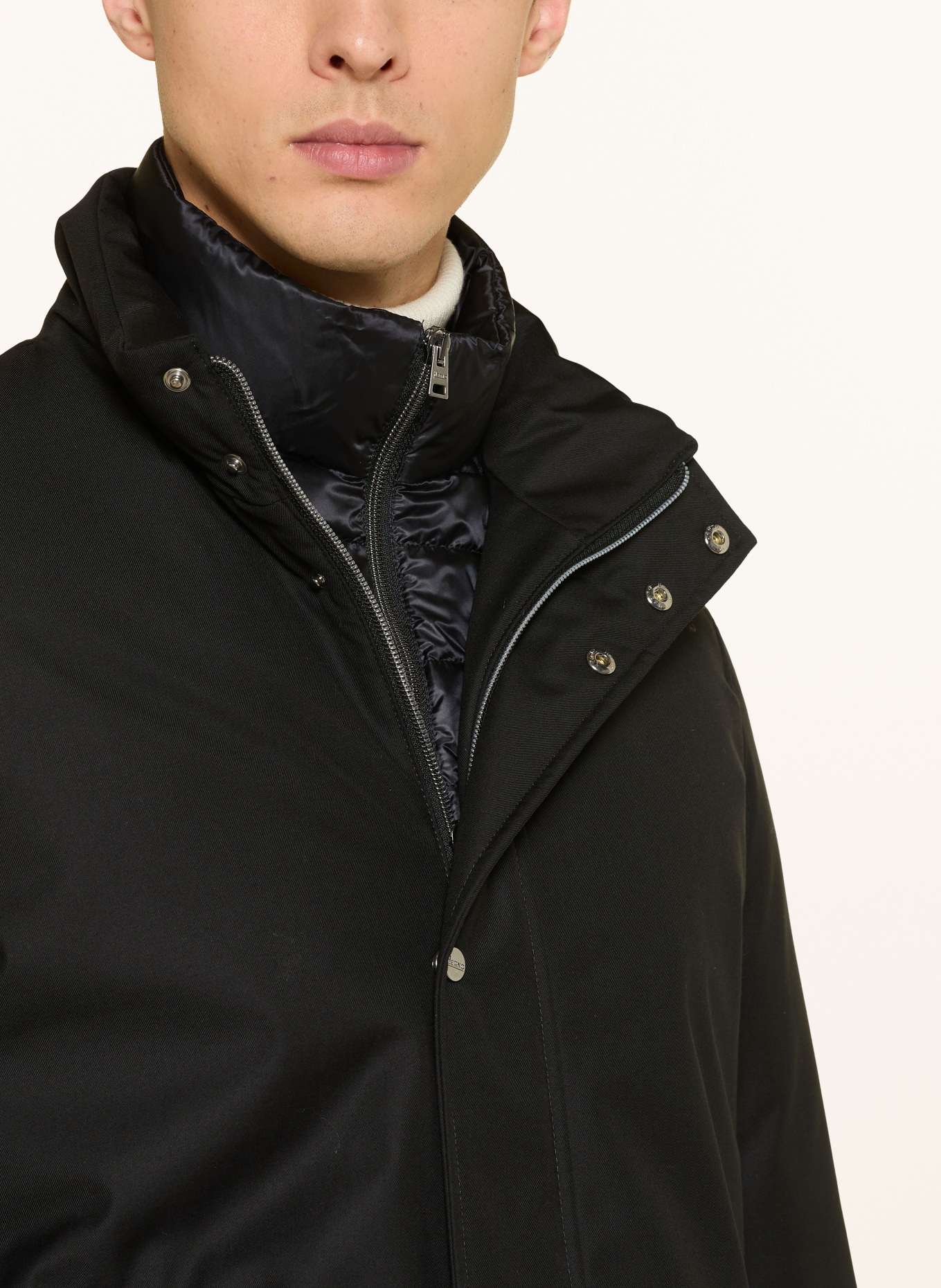 HERNO Daunenmantel mit herausnehmbarer Blende: SCHWARZ