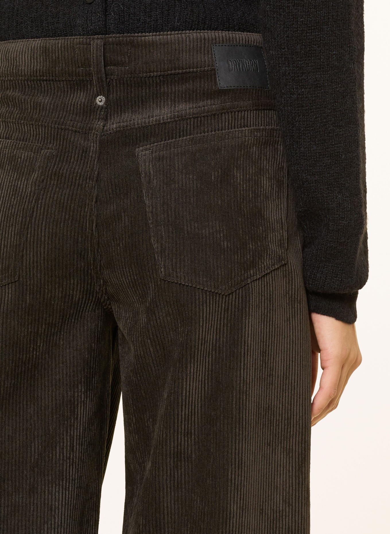 DRYKORN Marlenehose MEDLEY aus Cord: DUNKELBRAUN