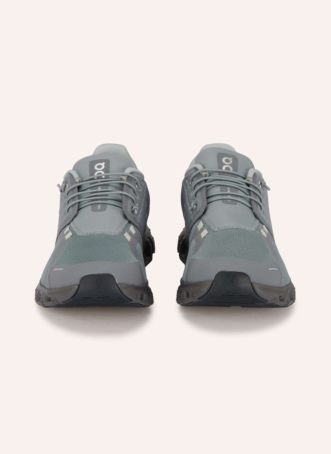 On Sneaker CLOUD 6: GRAU