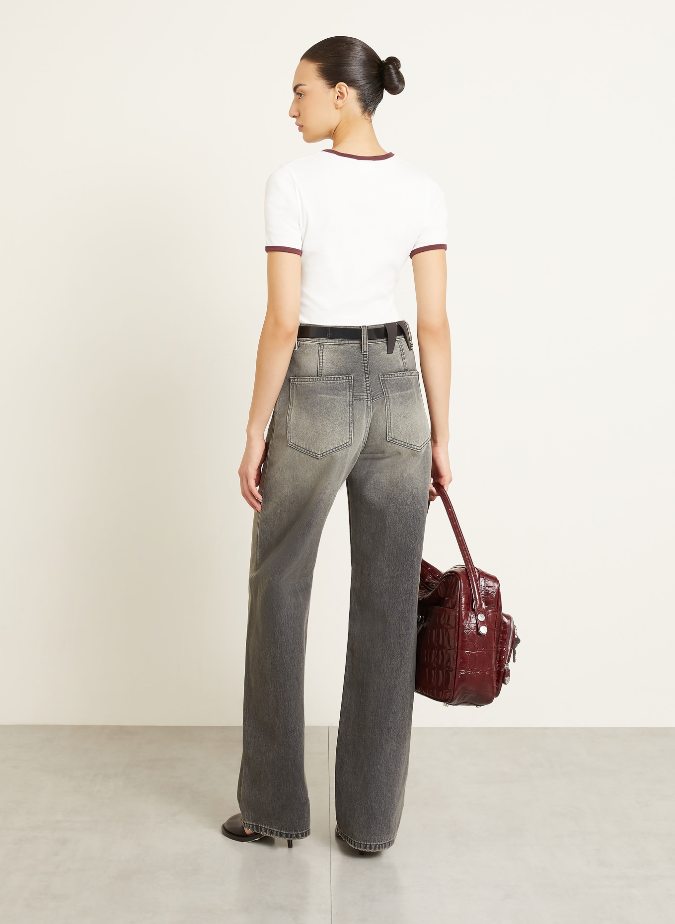 Courrèges T-shirt: CRÈME / ROUGE FONCÉ