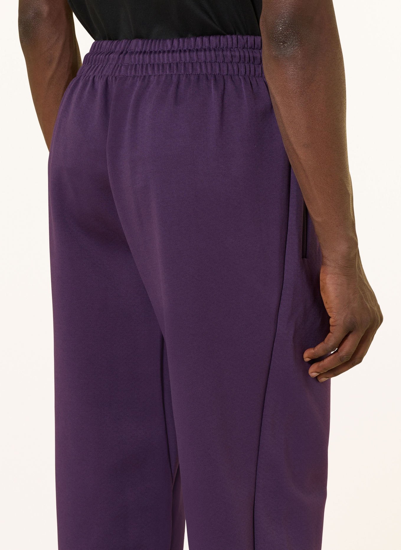 adidas Sweatpants Z.N.E. OPEN PANT: DUNKELLILA