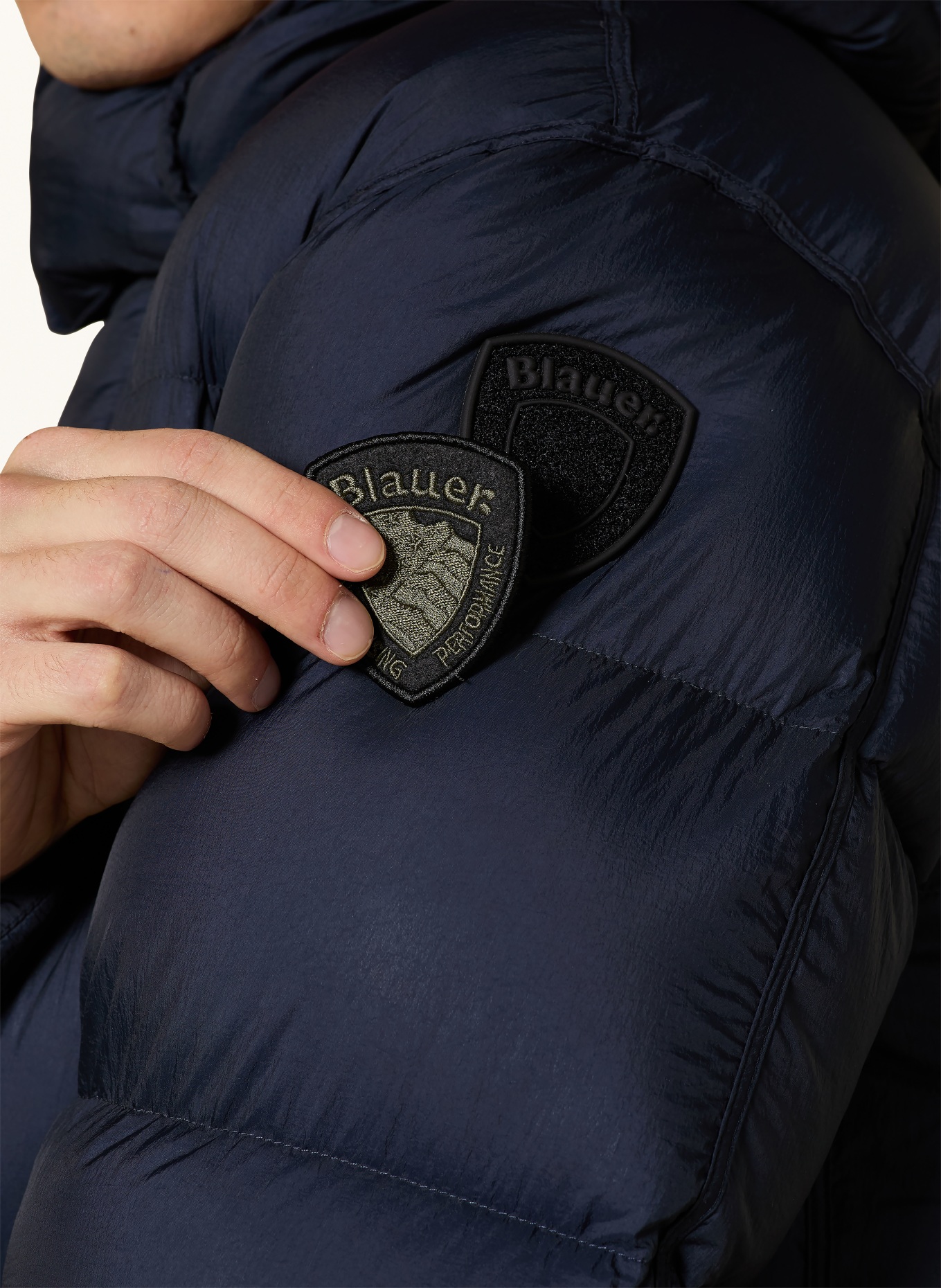 Blauer Daunenmantel BASTO: DUNKELBLAU