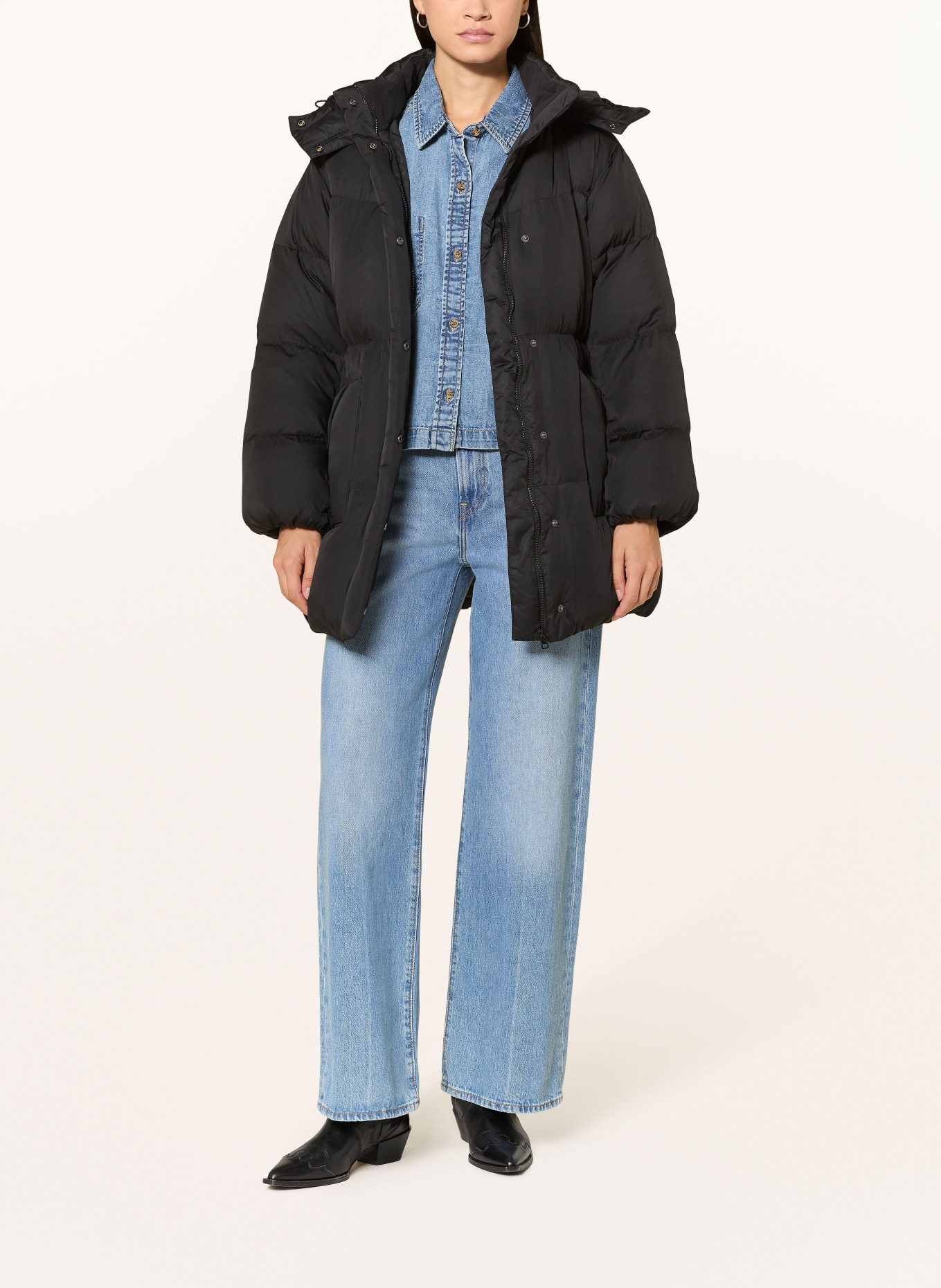 Levi's® Daunenjacke mit abnehmbarer Kapuze: SCHWARZ
