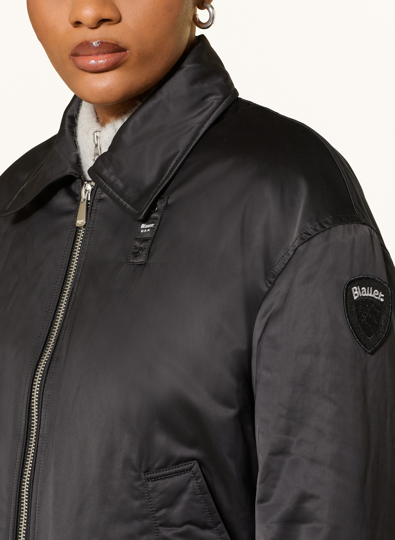 Blauer Satinblouson SAVIN: SCHWARZ
