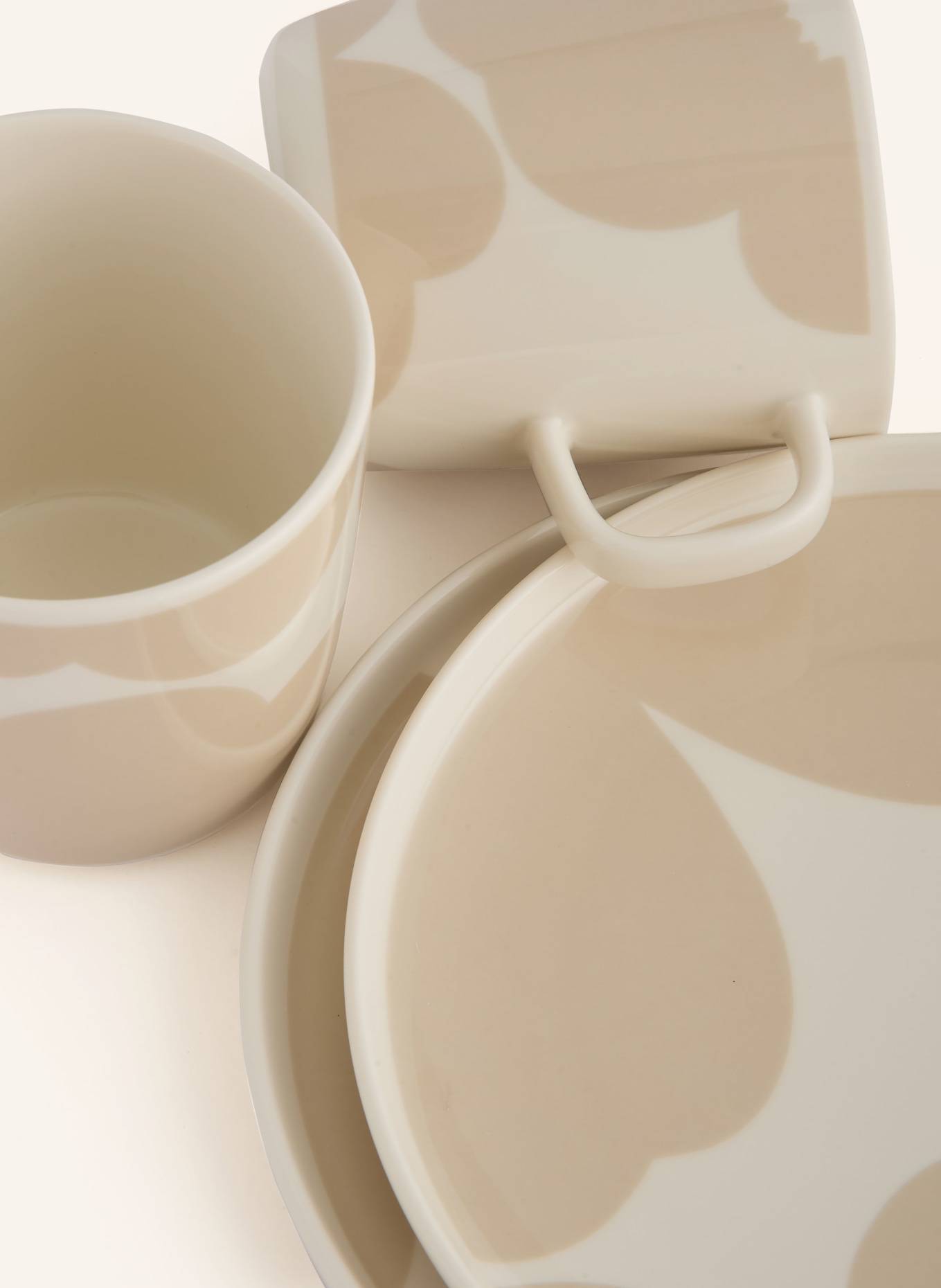 marimekko 4-tlg. Set OIVA/ISO UNIKKO: Henkelbecher und Dessertteller: ECRU / BEIGE