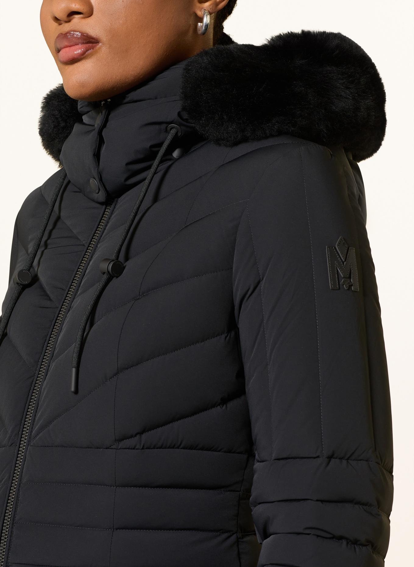 Mackage Daunenjacke mit abnehmbarer Kapuze: SCHWARZ