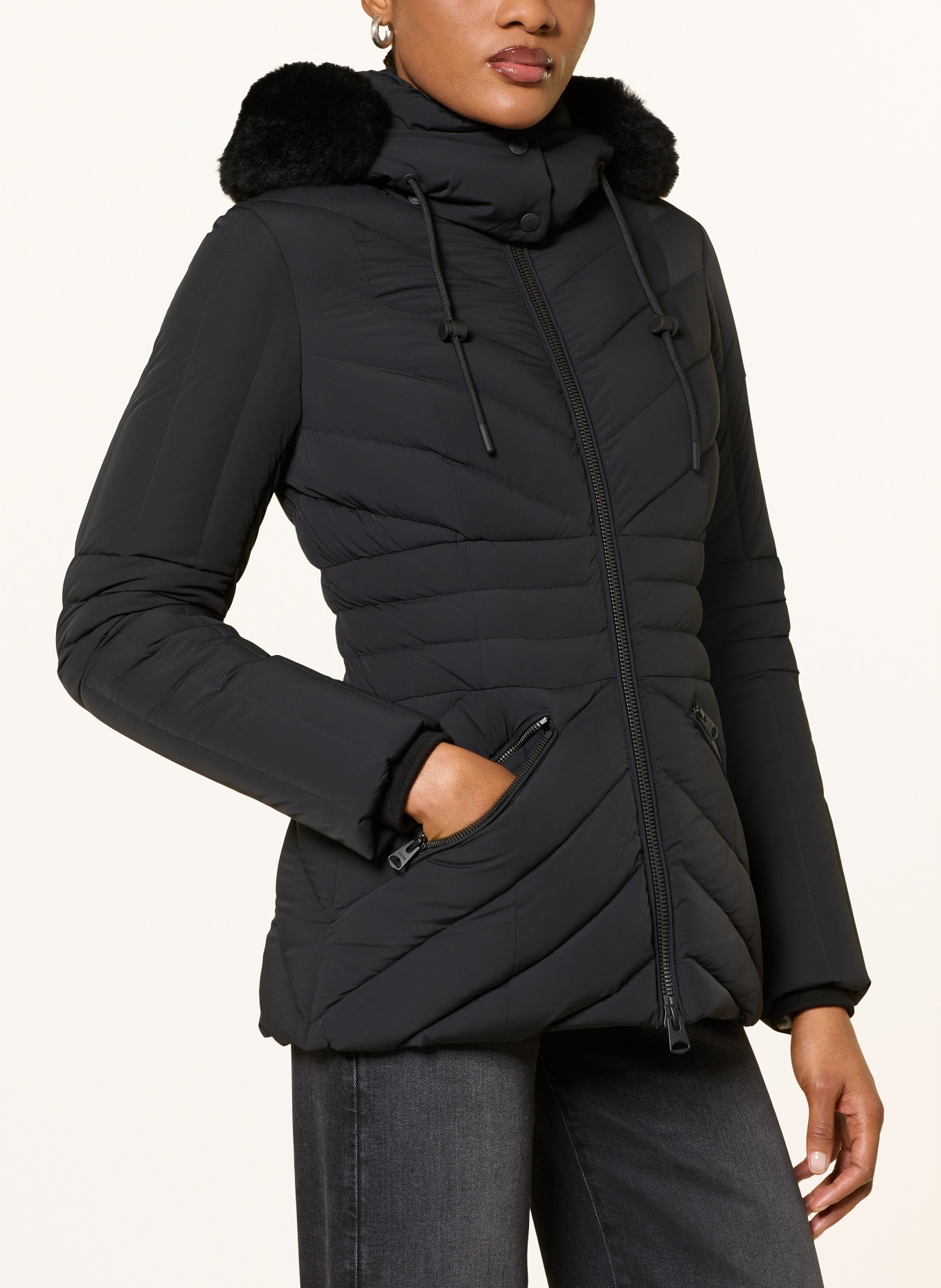 Mackage Daunenjacke mit abnehmbarer Kapuze: SCHWARZ