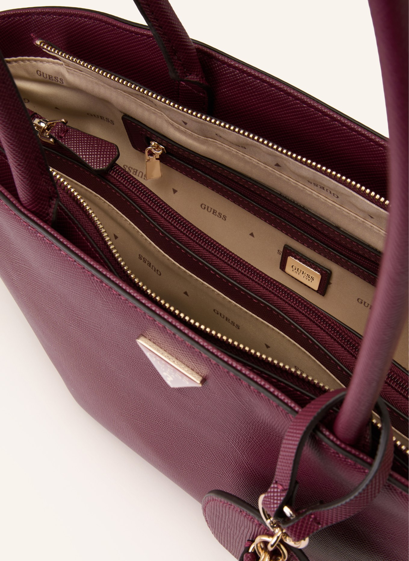 GUESS Schultertasche BOLENA: DUNKELROT