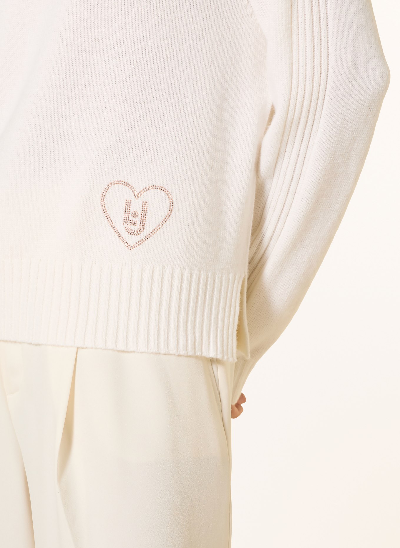 LIU JO Rollkragenpullover mit Schmucksteinen: ECRU