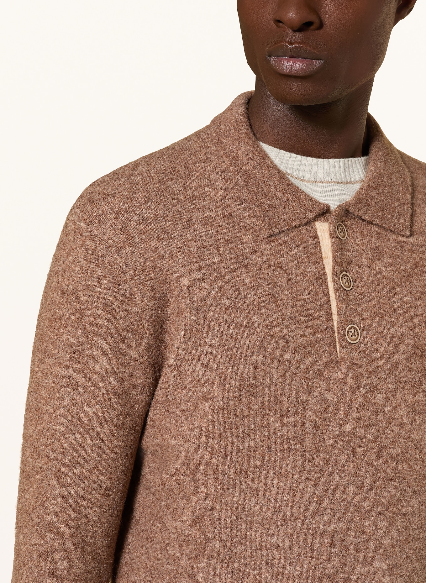 COLOURS & SONS Strick-Poloshirt: BRAUN