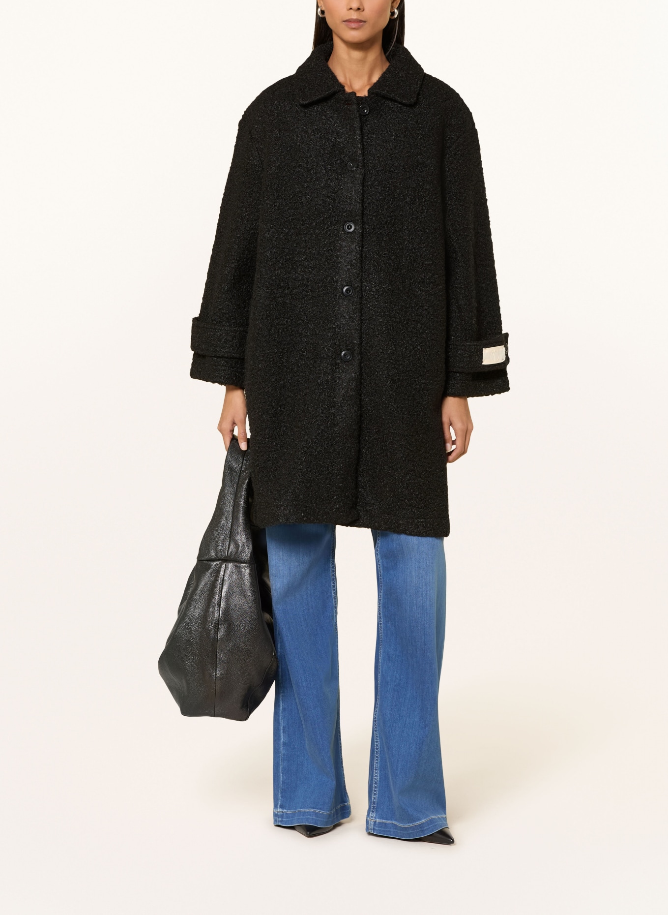 Miss Lagotte Bouclé-Mantel: SCHWARZ