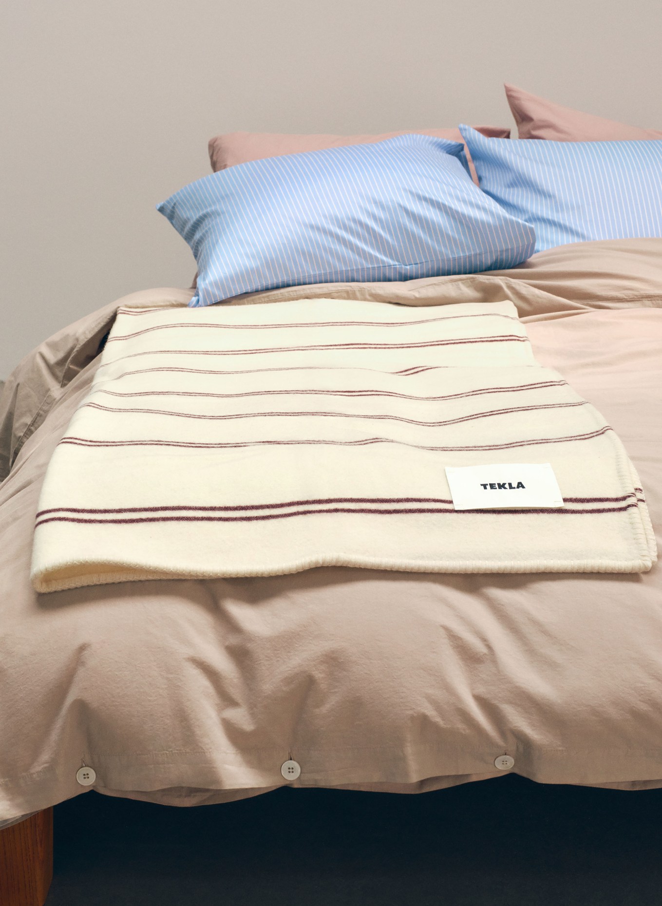 TEKLA Plaid: TMAVĚ ČERVENÁ / BÍLÁ