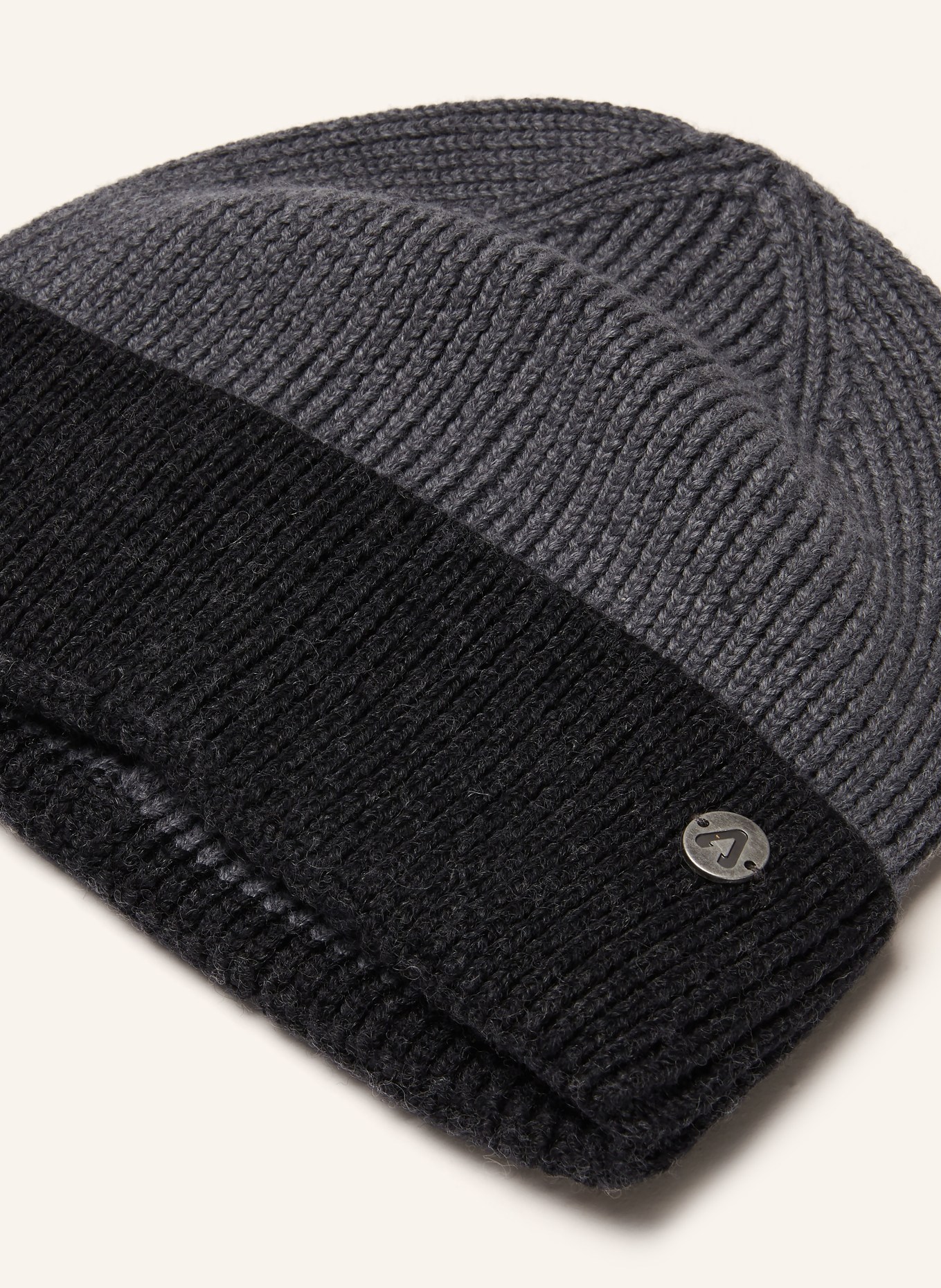 P.A.C. Mütze: GRAU / DUNKELGRAU