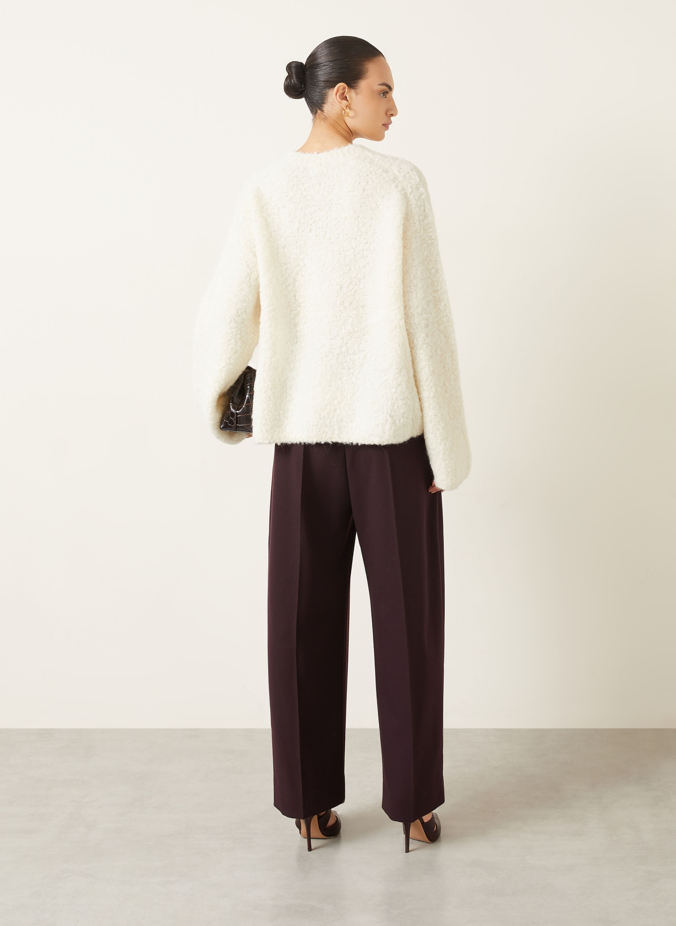 TOTEME Pull en alpaga bouclé: ÉCRU