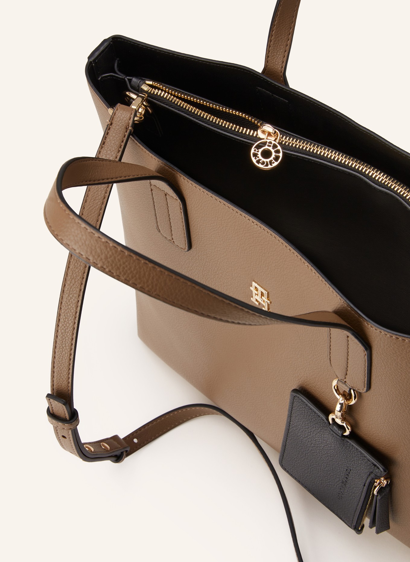 TOMMY HILFIGER Handtasche SATCHEL mit Pouch: KHAKI / SCHWARZ