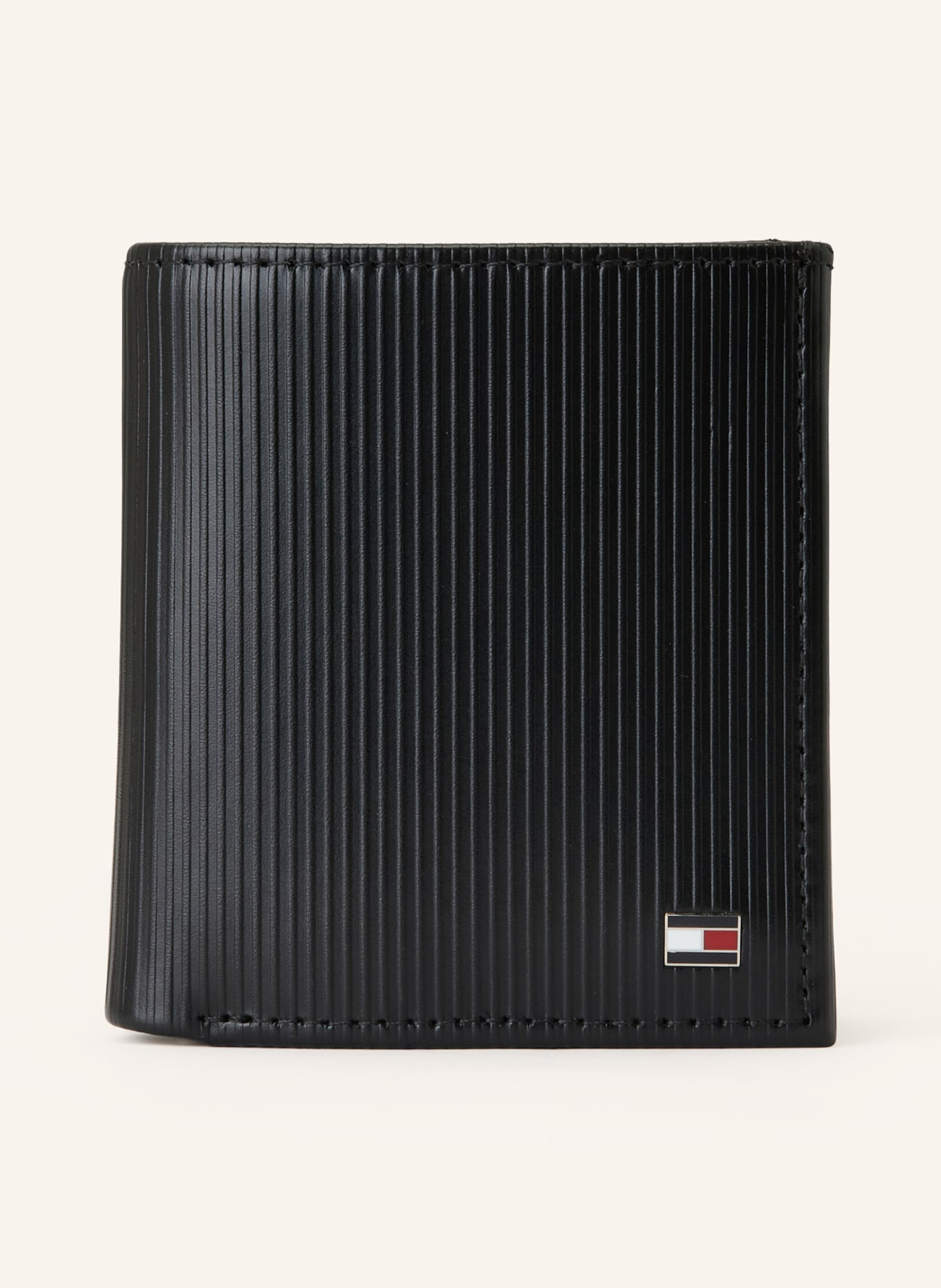 TOMMY HILFIGER peněženka: ČERNÁ