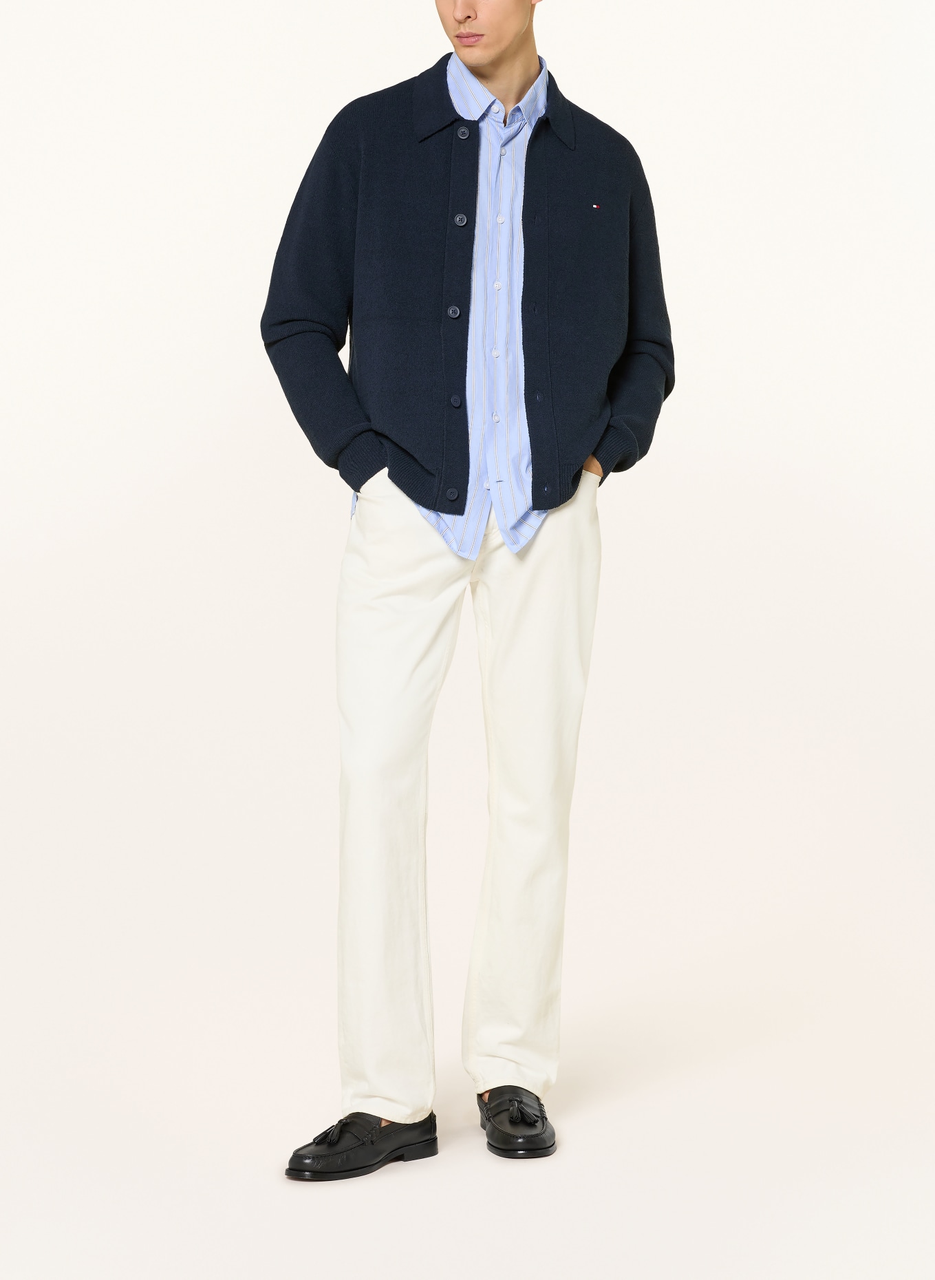 TOMMY HILFIGER svetr: TMAVĚ MODRÁ