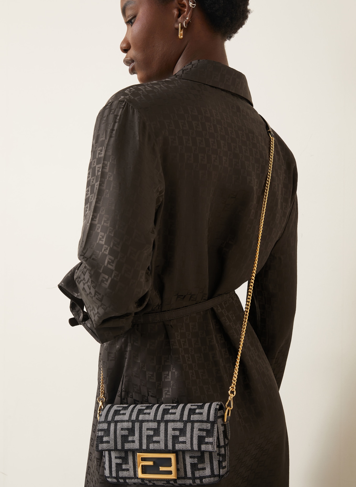 FENDI Handtasche MINI BAGUETTE: DUNKELBLAU / WEISS