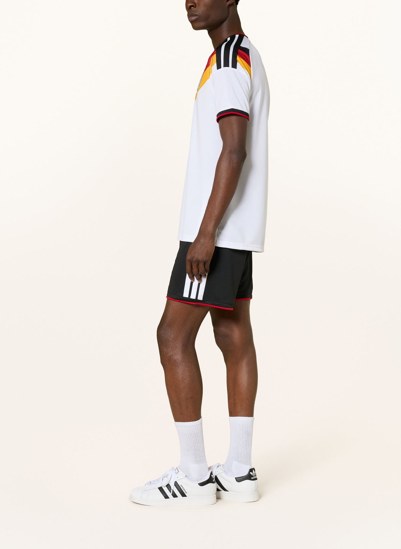 adidas Shorts DEUTSCHLAND 26 für Herren: SCHWARZ / ROT / WEISS