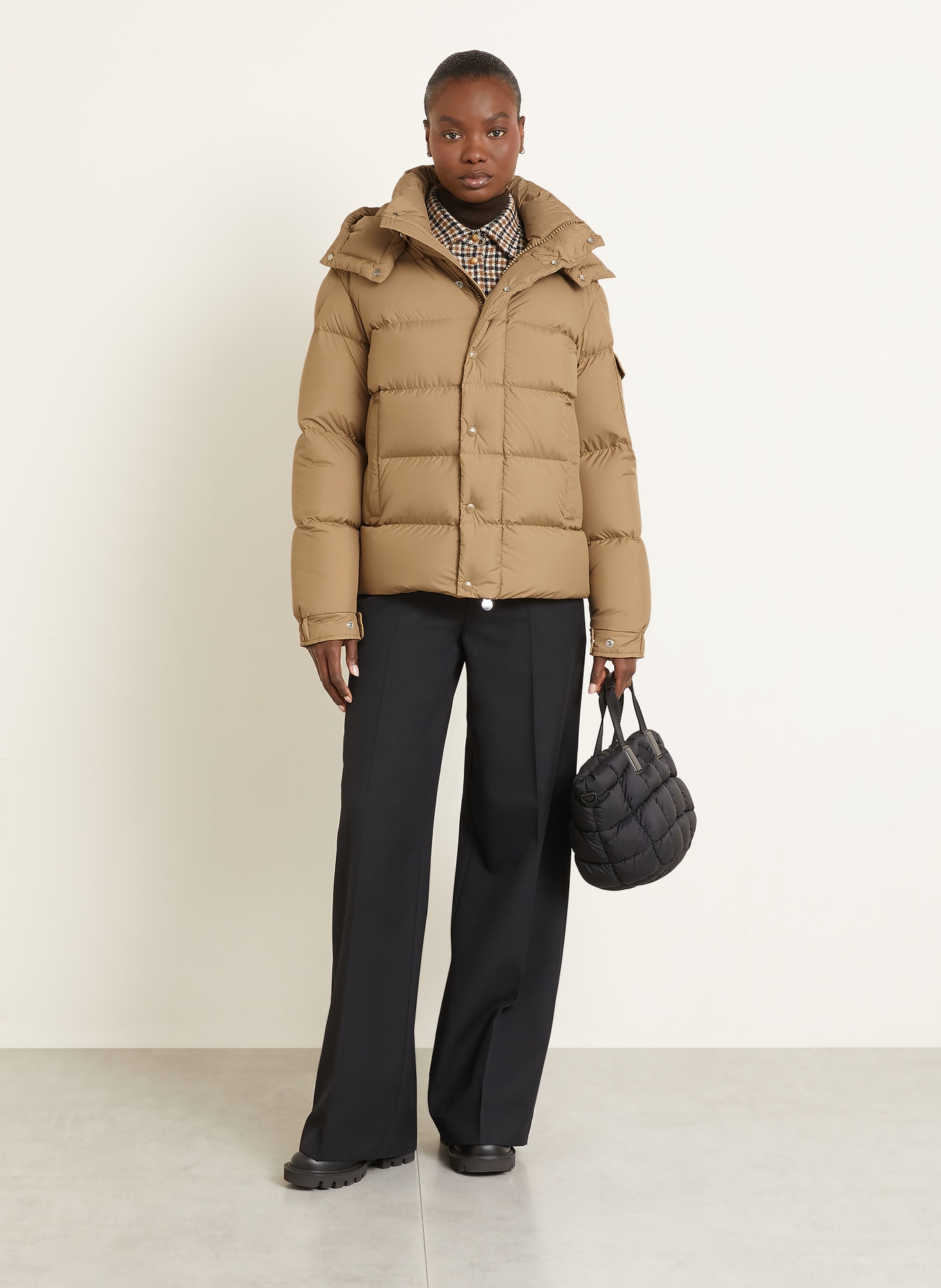 MONCLER Daunenjacke MAYA 70 mit abnehmbarer Kapuze: BEIGE