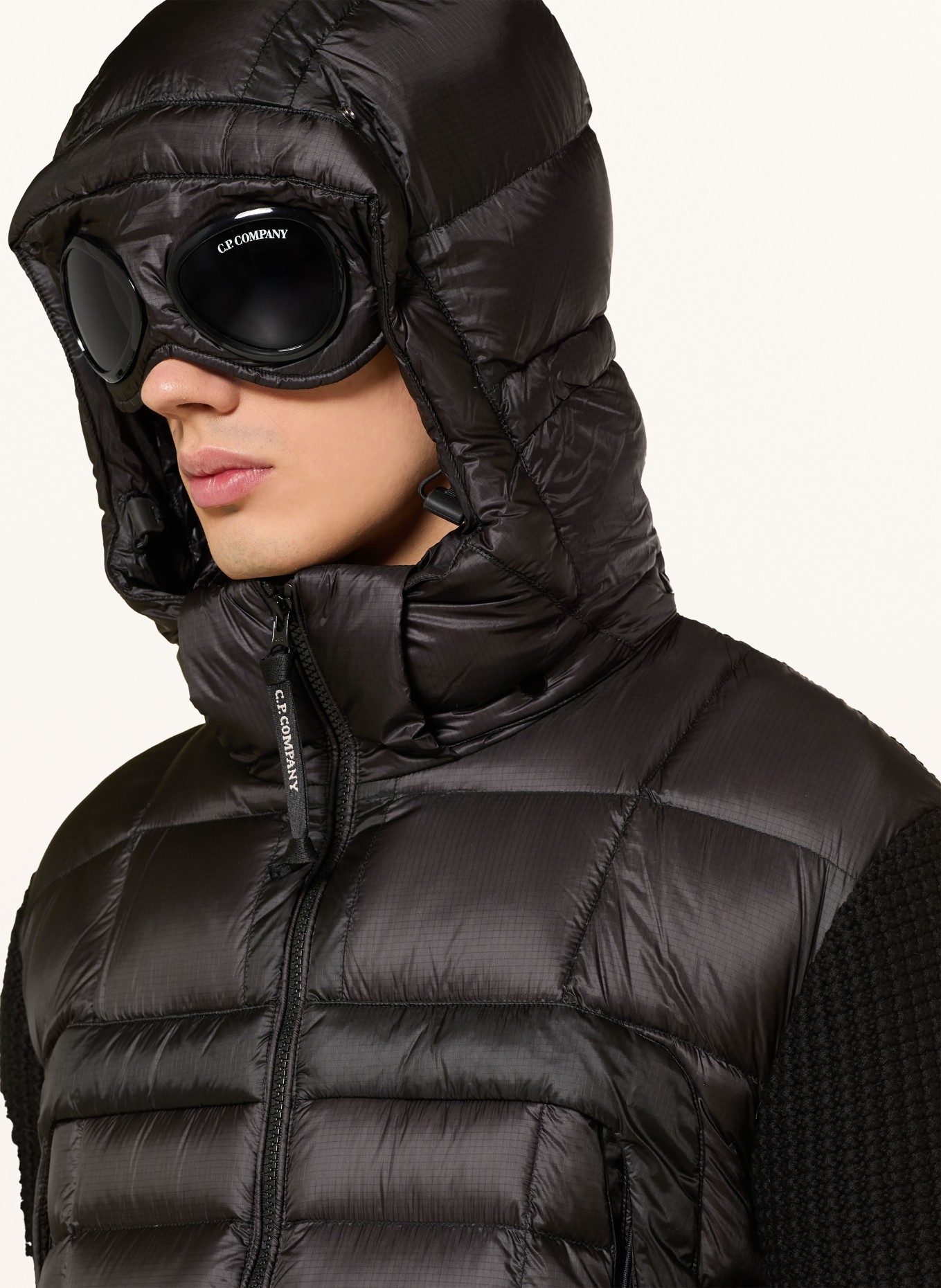 C.P. COMPANY Steppjacke im Materialmix: SCHWARZ