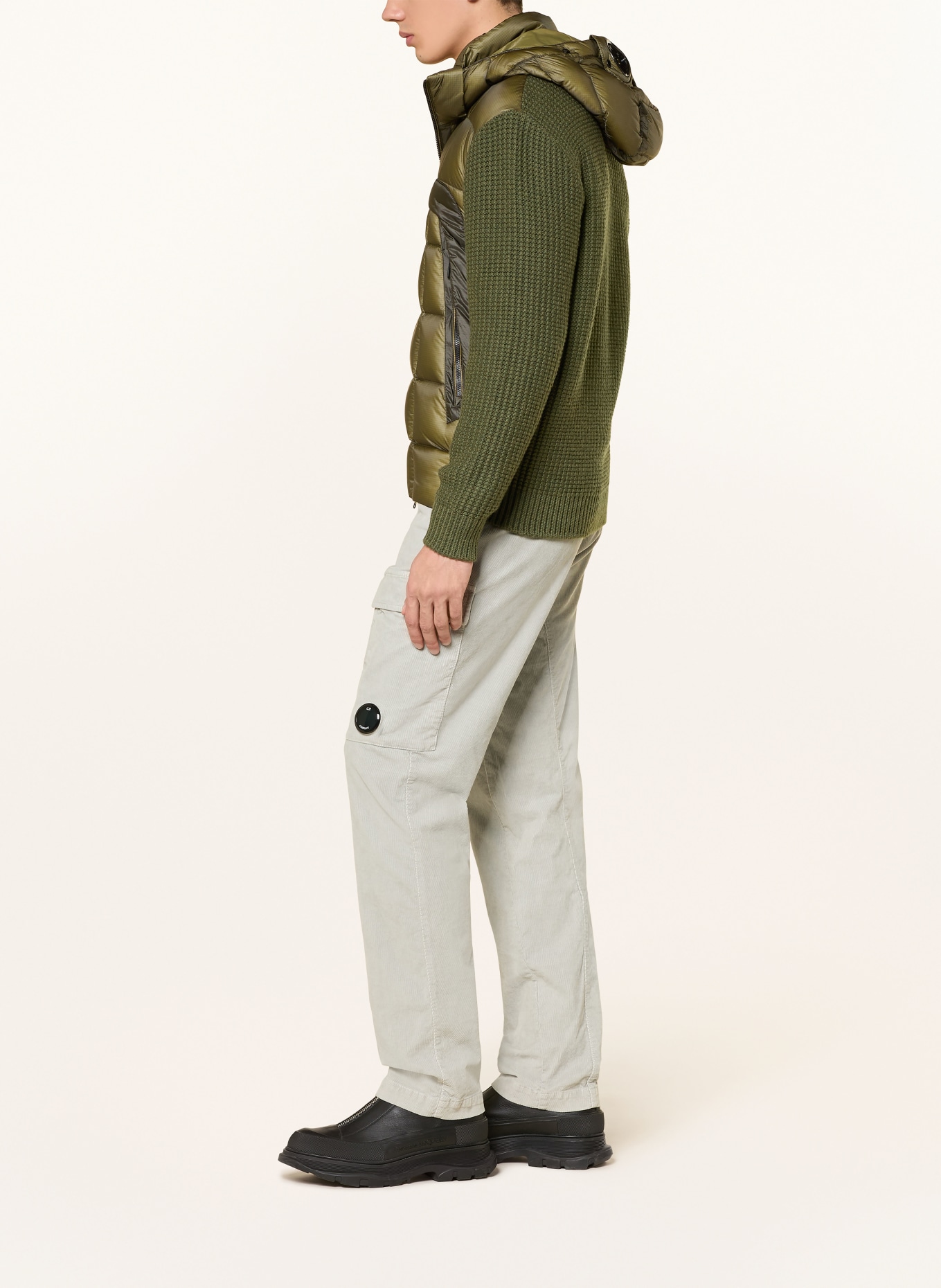 C.P. COMPANY Steppjacke im Materialmix: OLIV