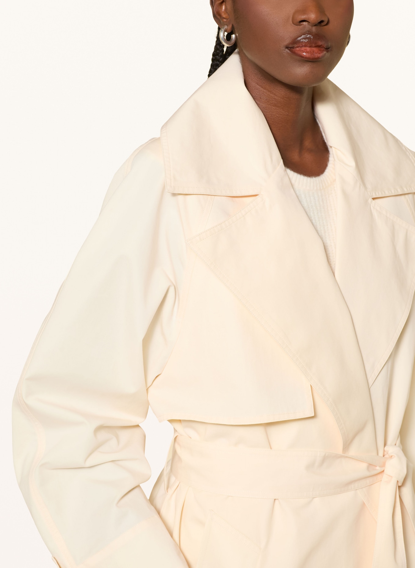 MRS & HUGS trencz: KREMOWY