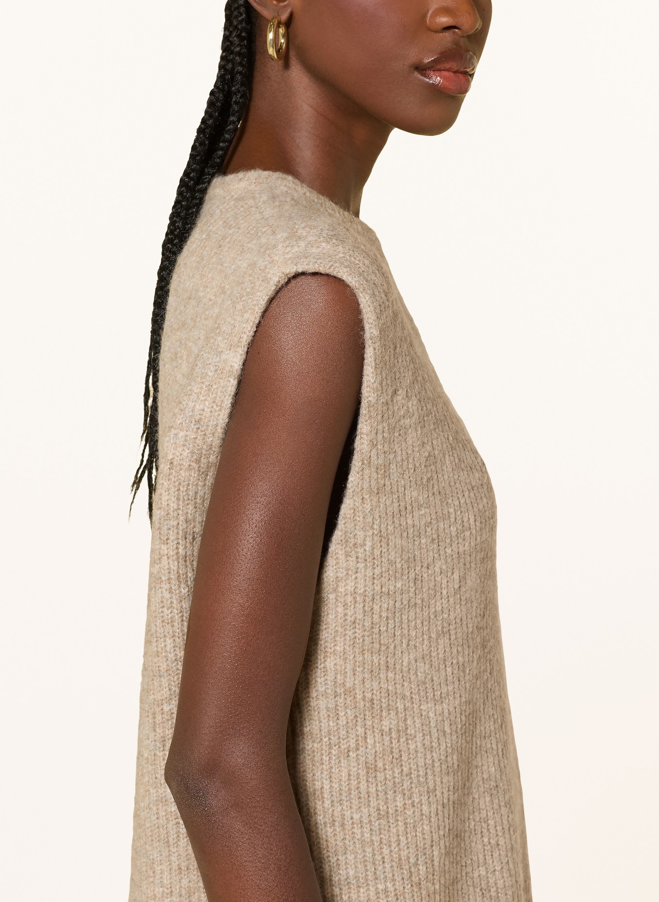 MRS & HUGS sleeveless sweater: TAUPE