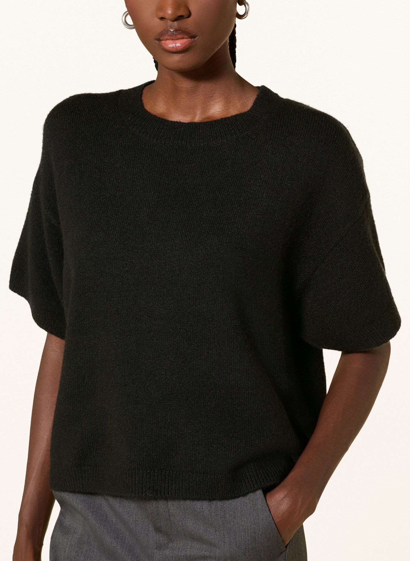 MRS & HUGS knit shirt: BLACK