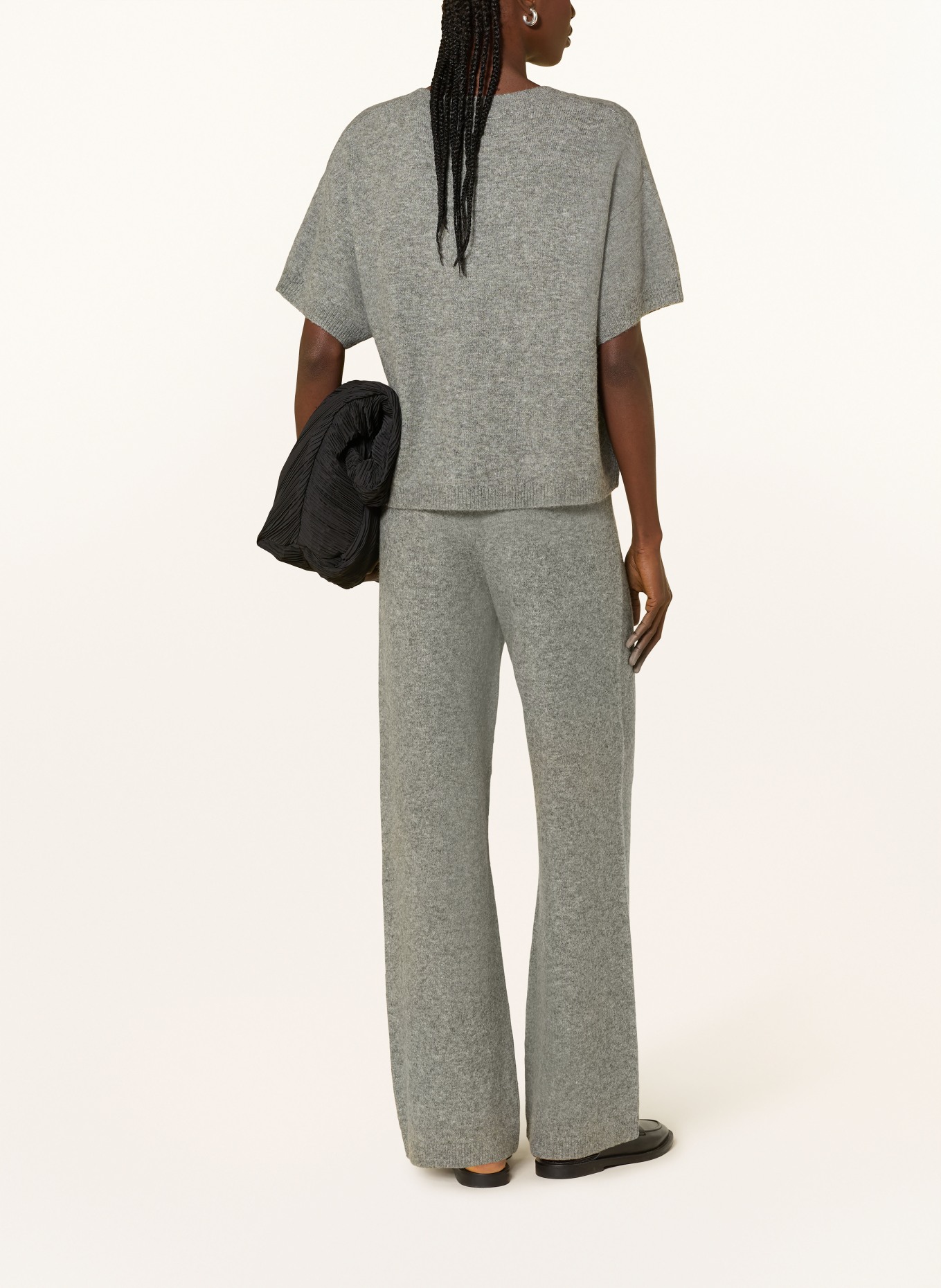 MRS & HUGS pletené tričko: ŠEDÁ